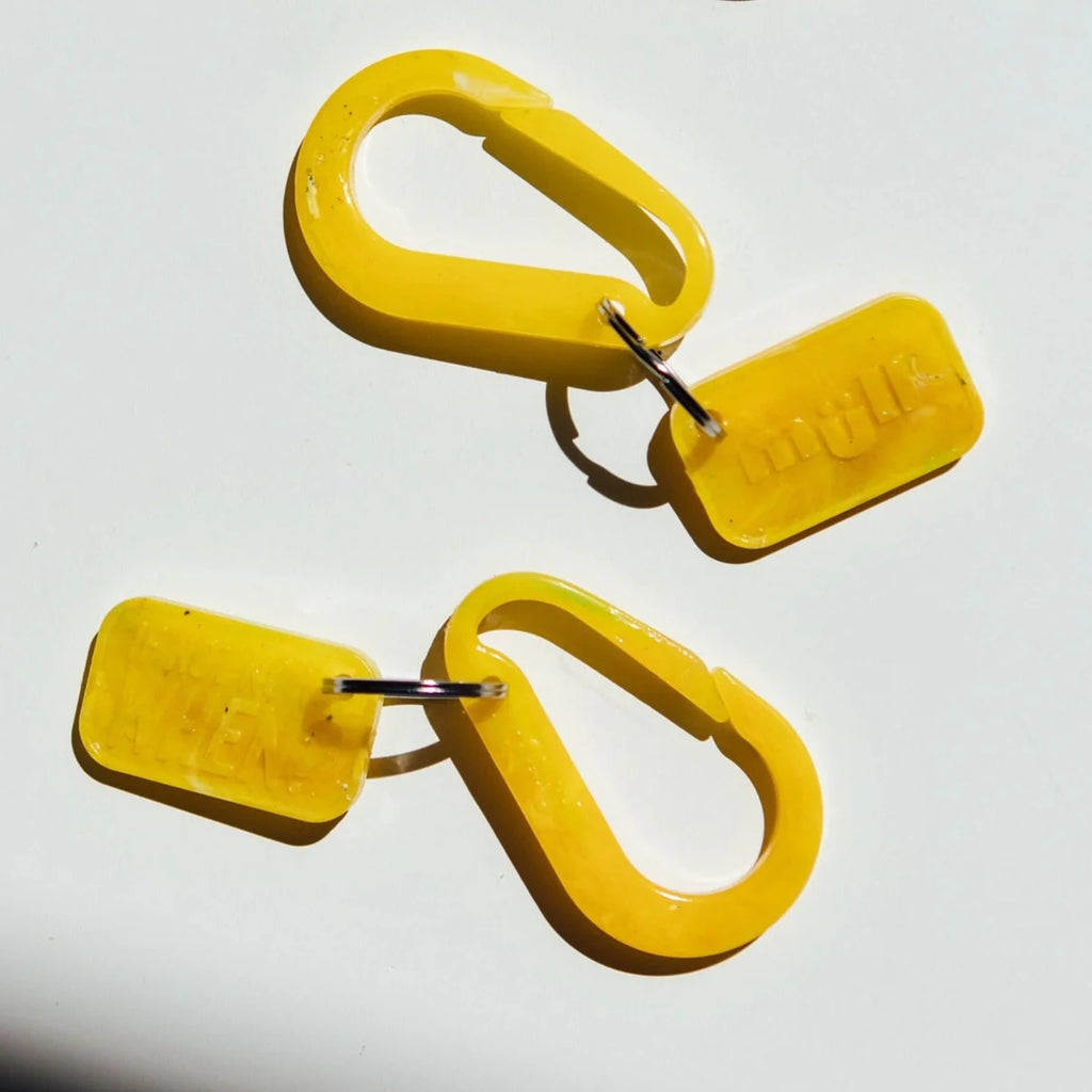 Müll Club Marmite Recycled Plastic Carabiner Clip