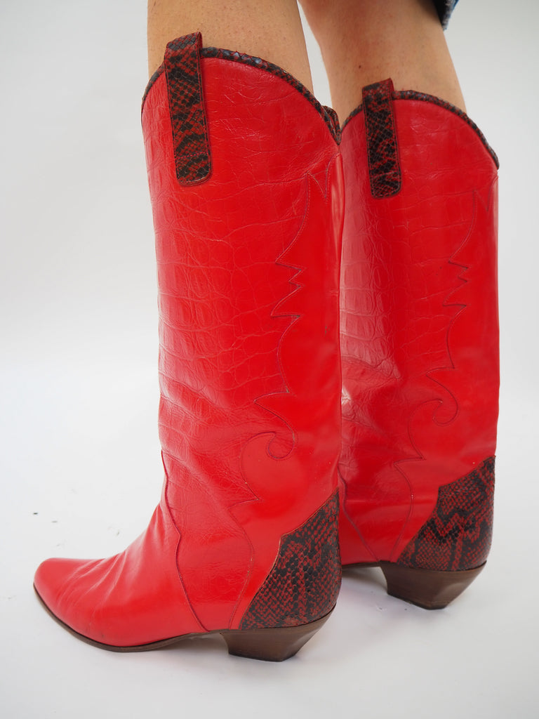 Vintage Red Leather Boots Size UK7Vintage Red Leather Boots Size UK7